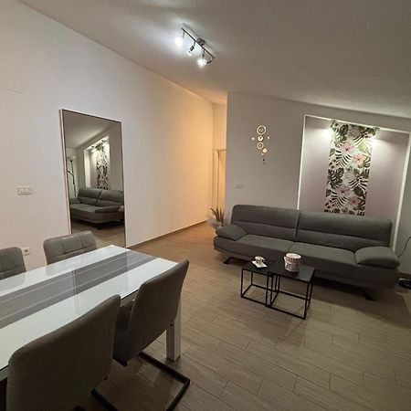 Apartman Sunny Vacay Kaštela Eksteriør bilde