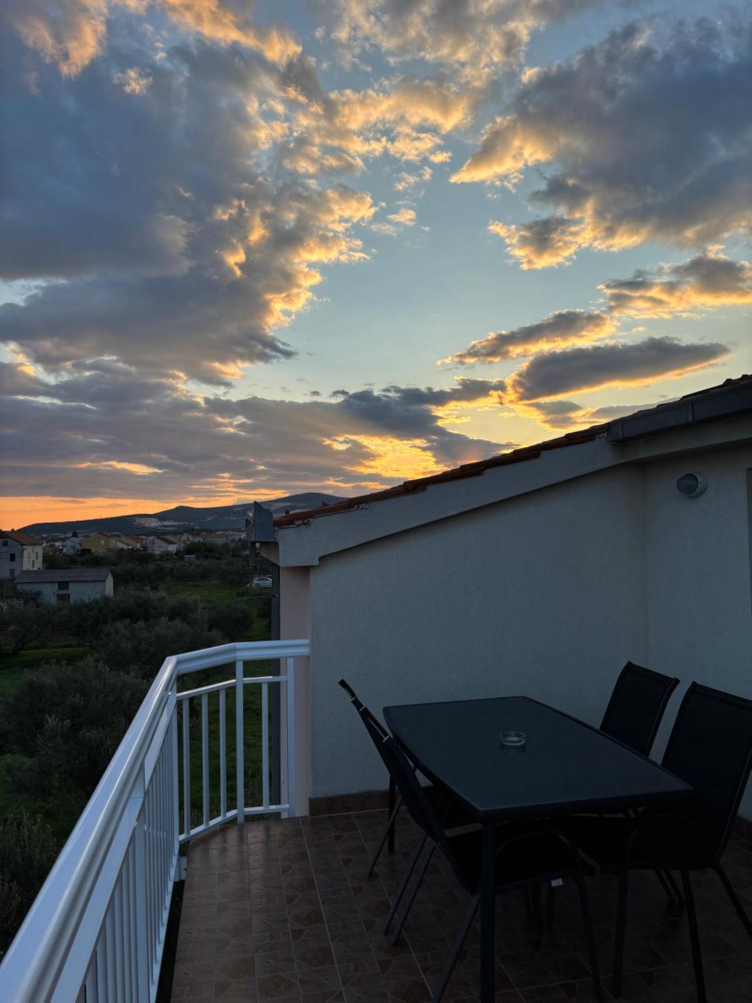 Apartman Sunny Vacay Kaštela Eksteriør bilde