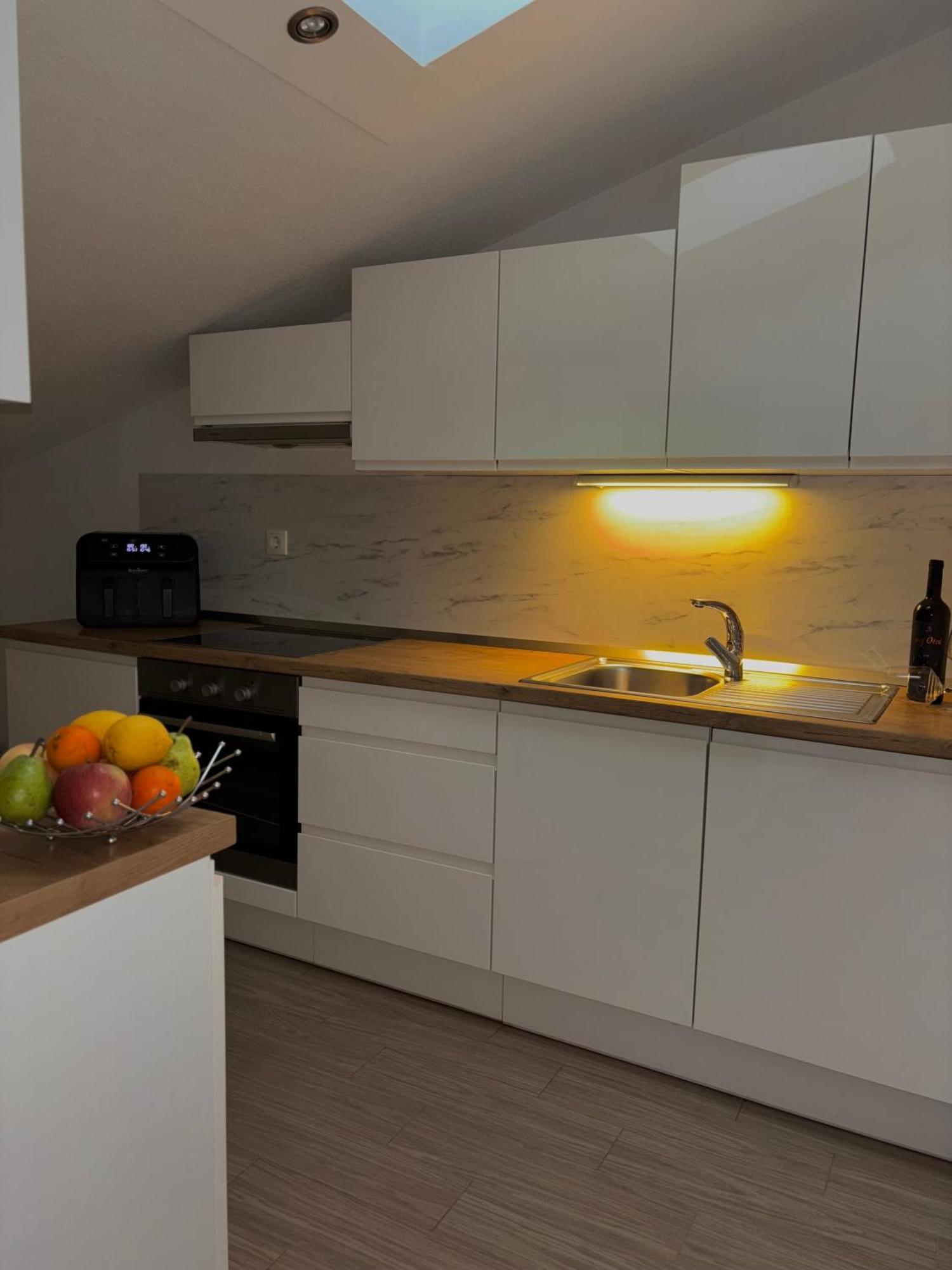 Apartman Sunny Vacay Kaštela Eksteriør bilde